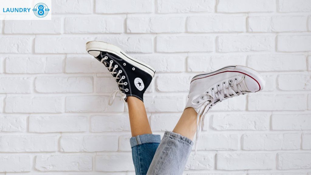 Cara mencuci sepatu berbahan kain