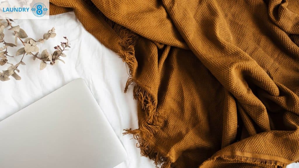 Cara Mencuci, Menyetrika, dan Penyimpanan Bahan Linen